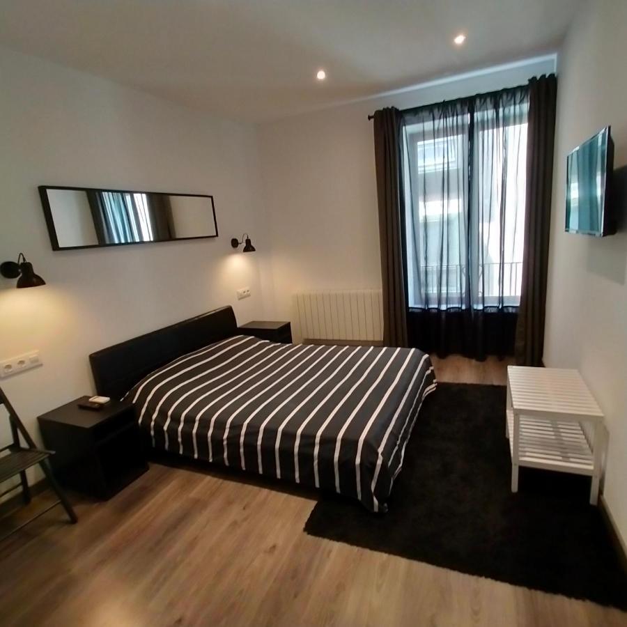 Room Pride Madrid Ngoại thất bức ảnh