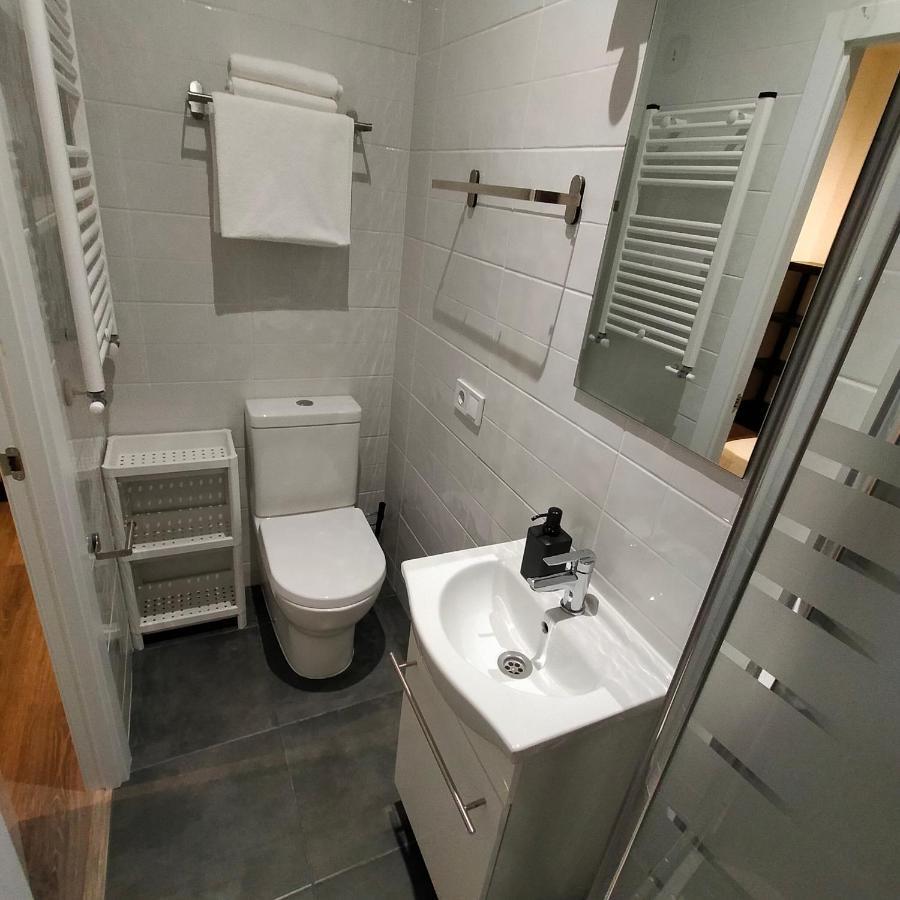 Room Pride Madrid Ngoại thất bức ảnh