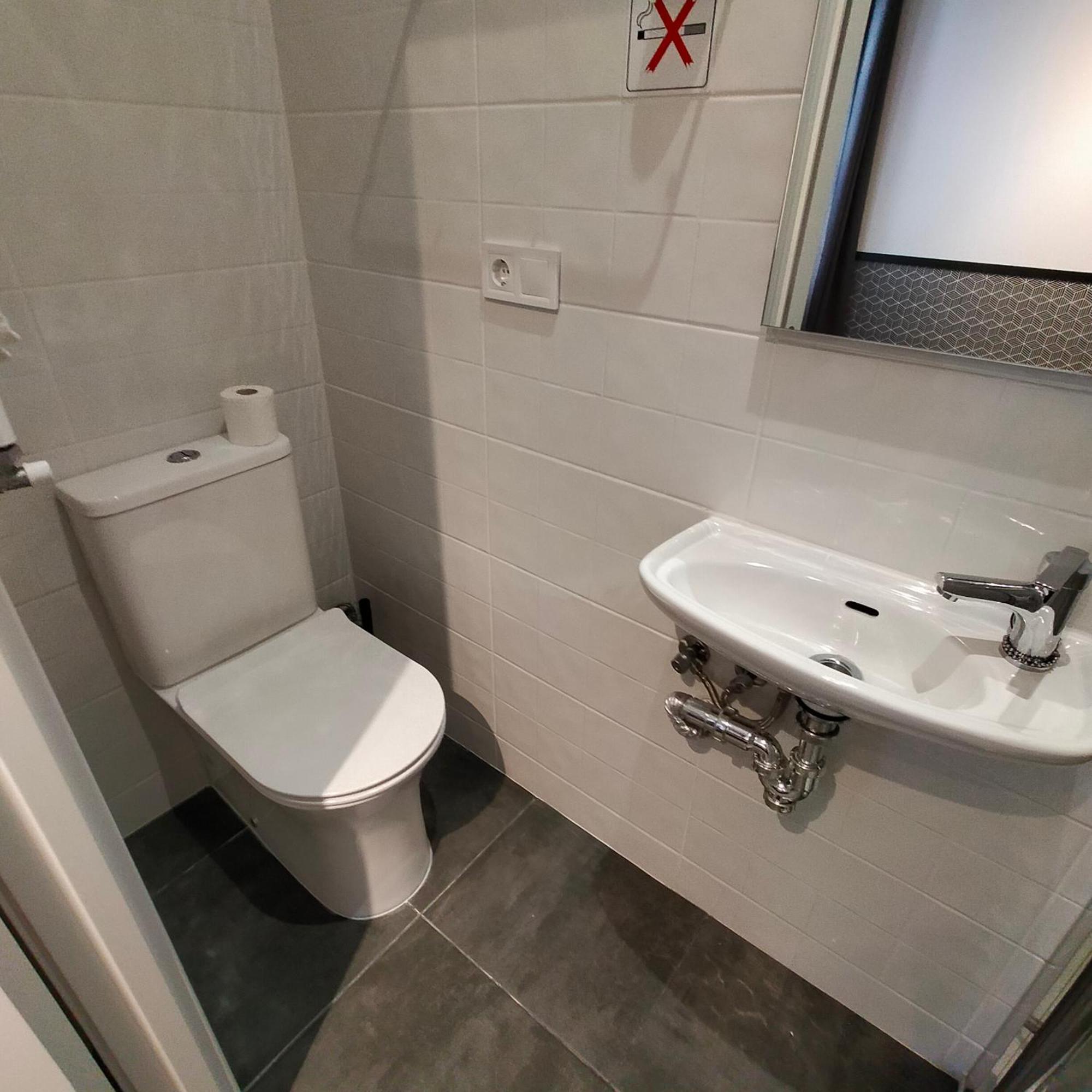 Room Pride Madrid Phòng bức ảnh